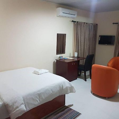普罗威登斯套房酒店 Abeokuta 外观 照片