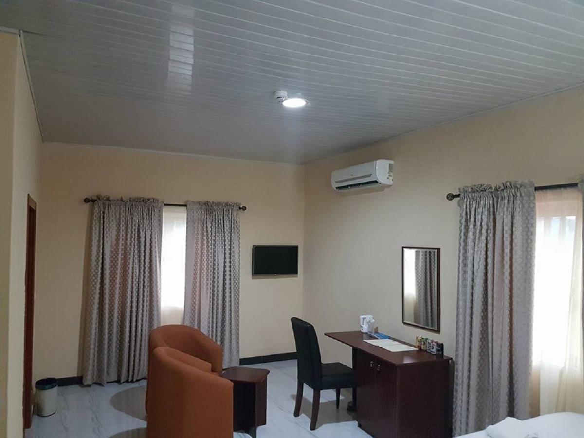 普罗威登斯套房酒店 Abeokuta 外观 照片