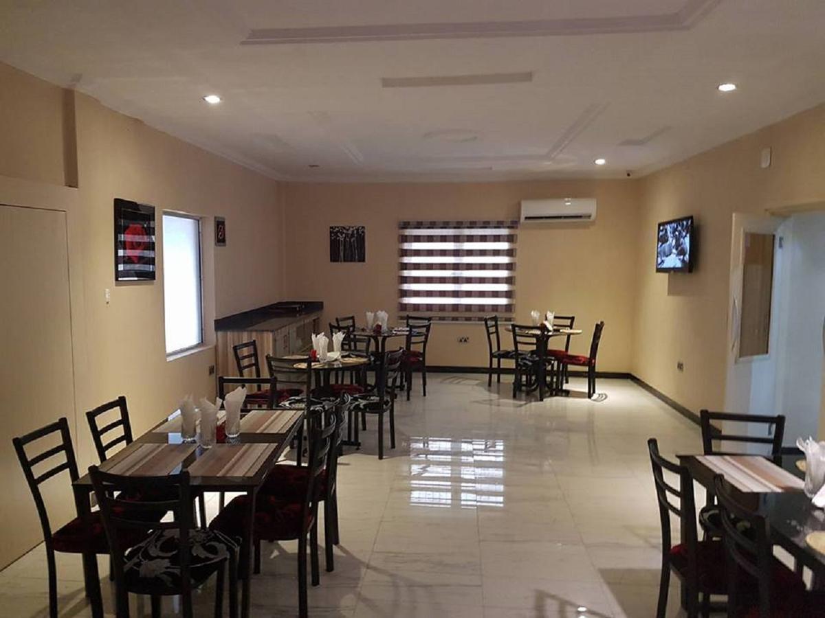 普罗威登斯套房酒店 Abeokuta 外观 照片
