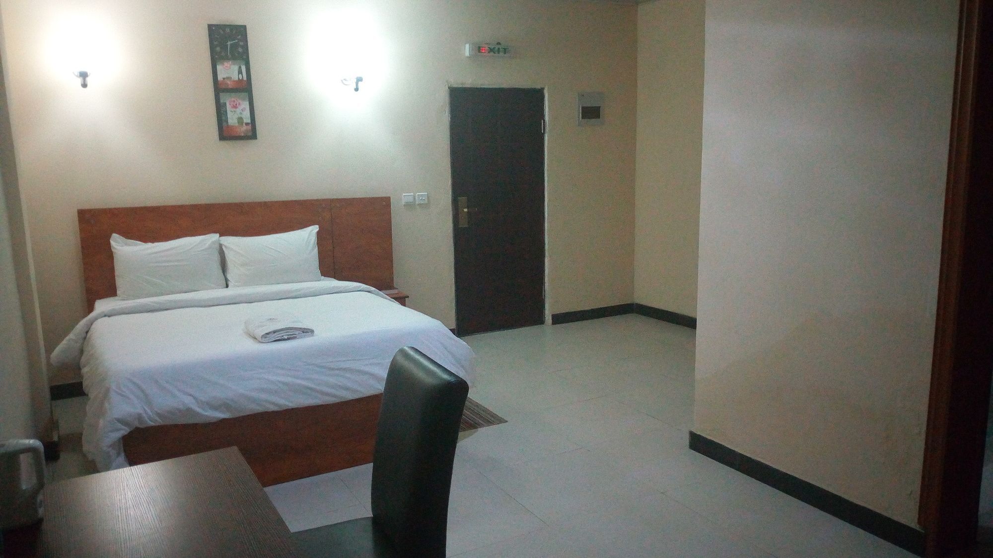 普罗威登斯套房酒店 Abeokuta 外观 照片